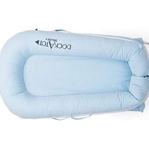 Excellent condition Dock A Tot Deluxe (0-8 Months) in Blue!